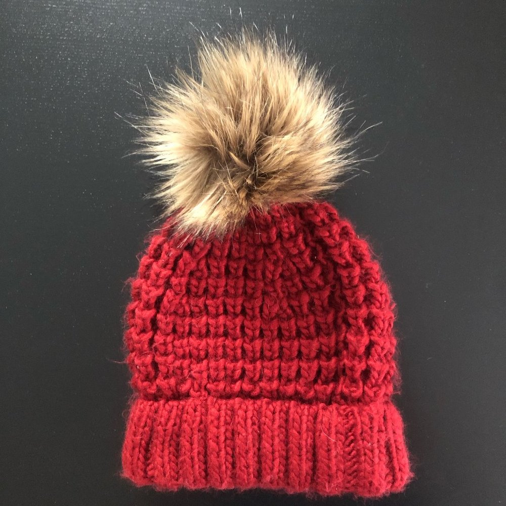 Abercrombie & Fitch Chunky Knit Red Beanie with Faux Fur Pom
